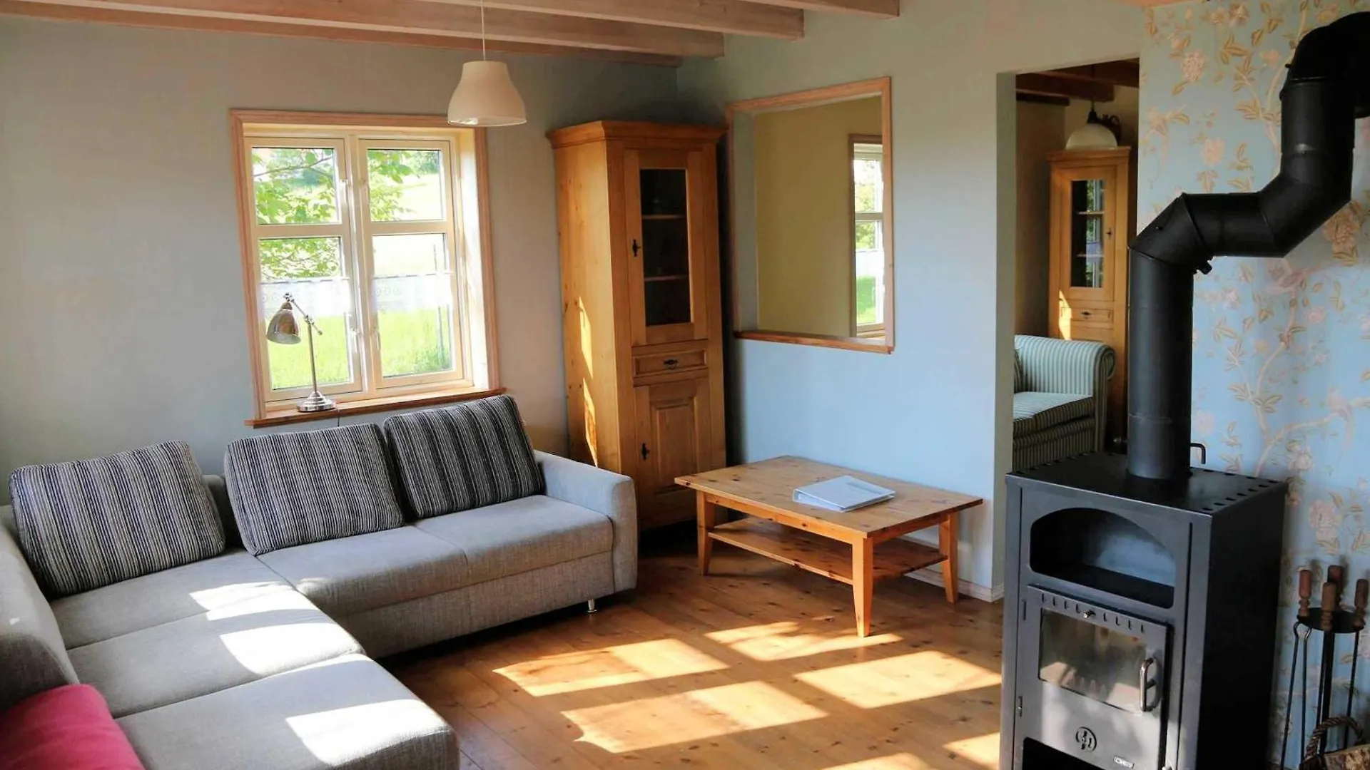 Holiday home Holzferienhaus Goessweinstein